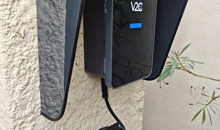 Installation borne de recharge 71 : guide complet pour choisir, installer et financer votre borne électrique en Saône-et-Loire